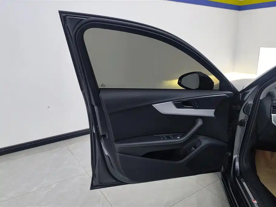 Audi A4L 2022 40 TFSI Luxury Dynamic фото 7