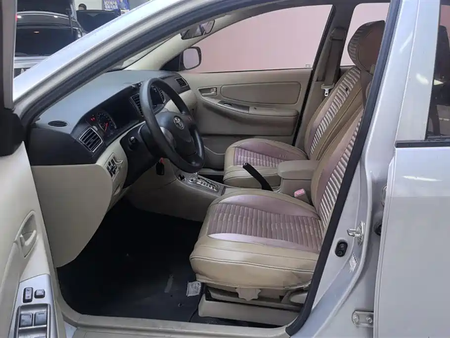 Toyota Corolla 2013 1.6L Automatic Excellence Edition фото 9