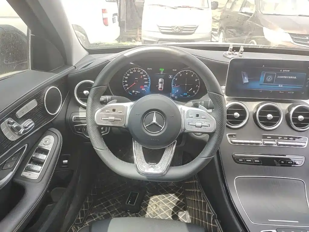 MERCEDES-BENZ CLASS C
