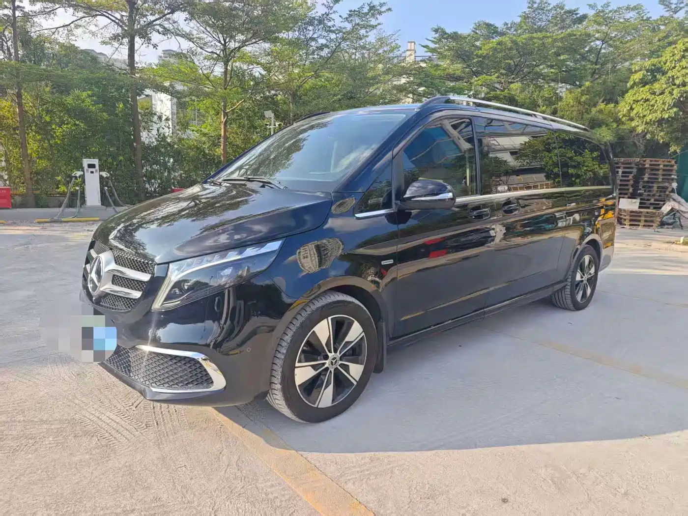 Фото 1 - Mercedes-Benz V-Class