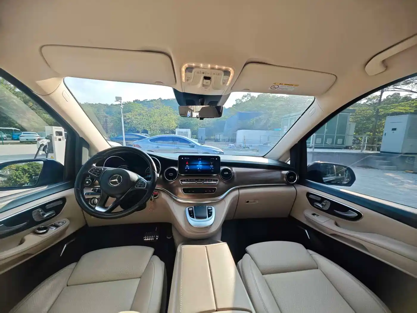Фото 6 - Mercedes-Benz V-Class
