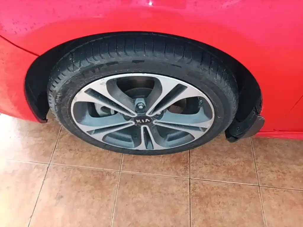 Kia Shuma 2015 2014 1.6T Luxury (China V)