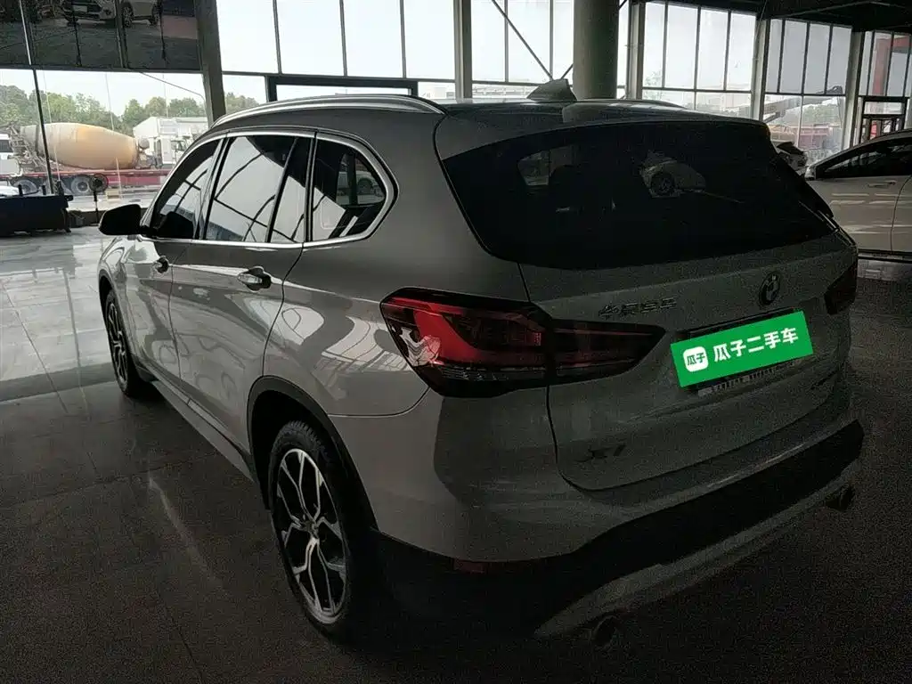 BMW X1 2022 sDrive25Li Leading фото 5
