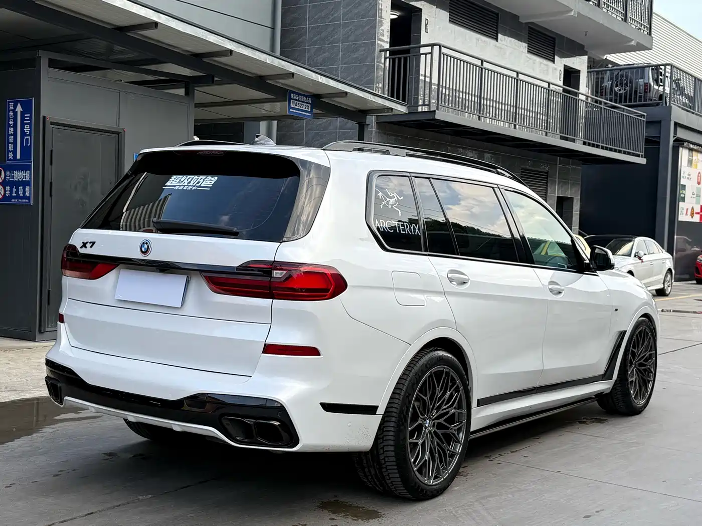 BMW X7 2020 xDrive40i Premium M Sport Package фото 14