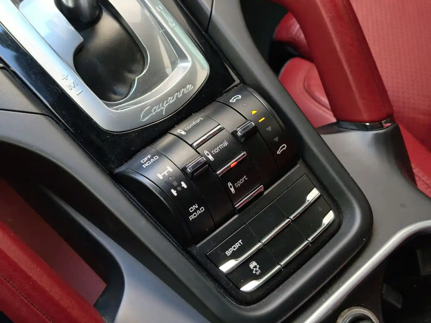 Porsche Cayenne 2014 Cayenne Platinum Edition 3.0T фото 11