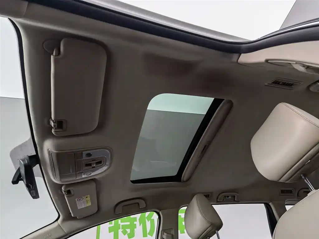 BYD Song MAX New Energy 2022 DM-i 105KM Honor Model фото 14