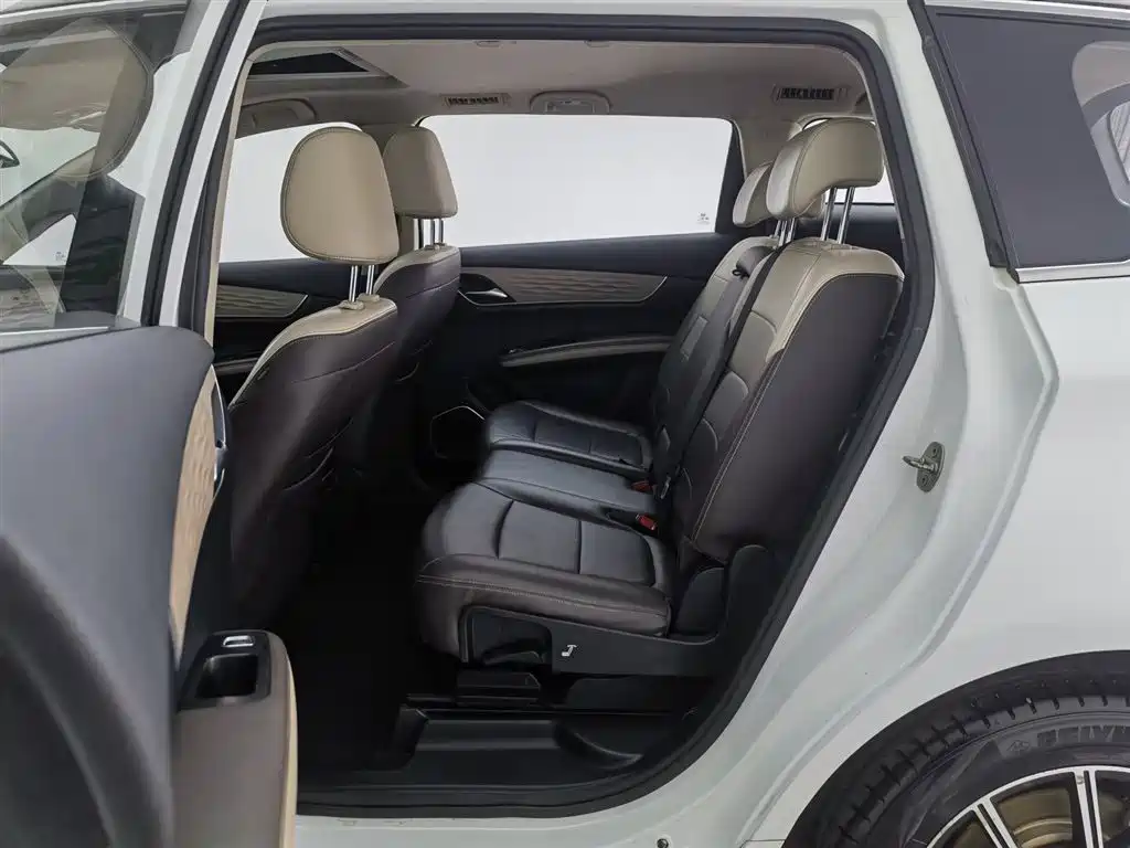 BYD Song MAX New Energy 2022 DM-i 105KM Honor Model фото 15