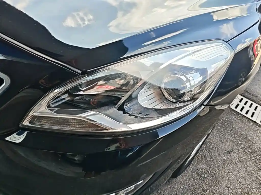 Haima Familia 2015 2014 M5 1.6L Automatic Elite