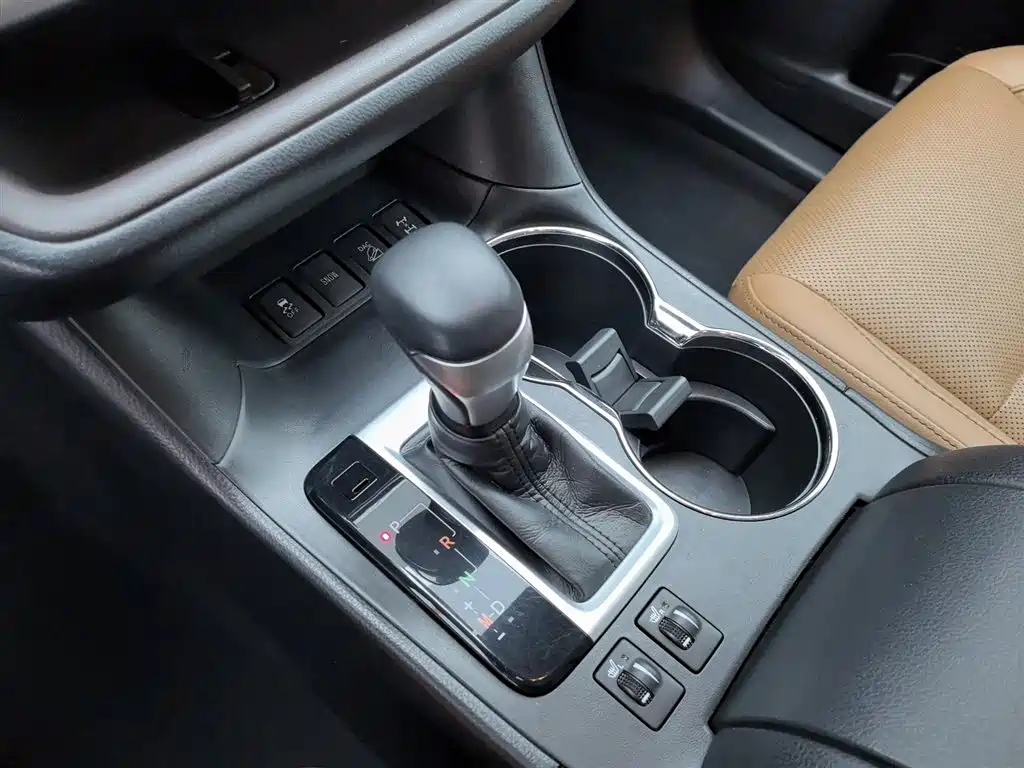 Toyota Highlander 2018 Model 2.0T 4WD Knight Edition 7-Seater China VI фото 13