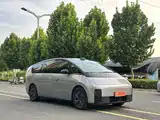 Фото 3 - Li Auto MEGA