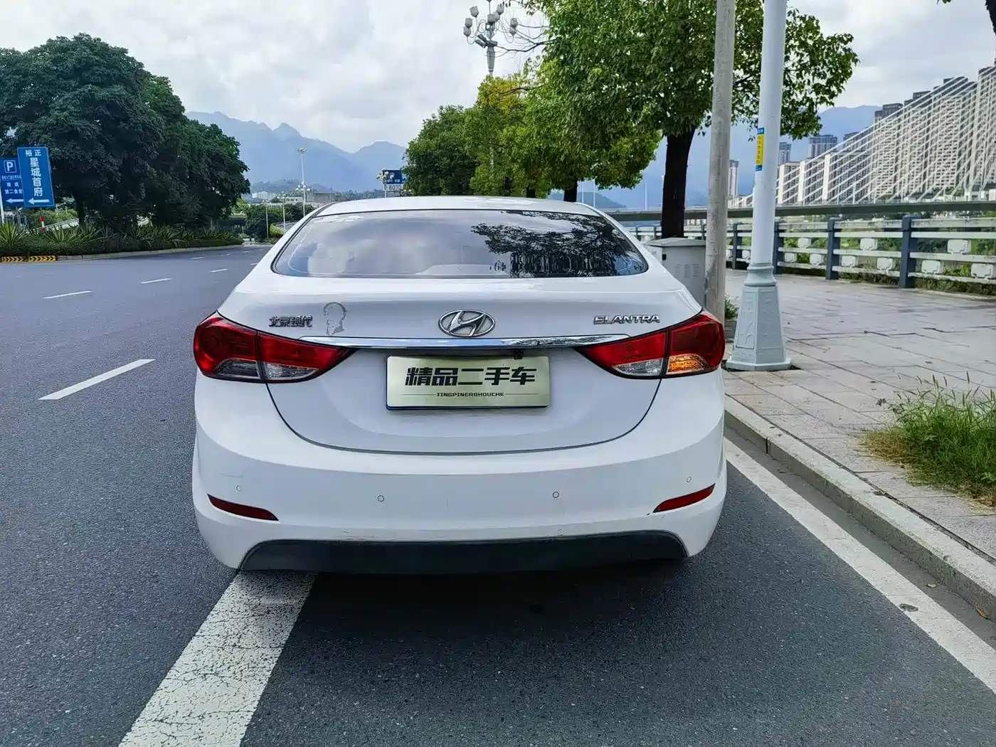 Hyundai Langdong 2012 1.6L Automatic Leading фото 5