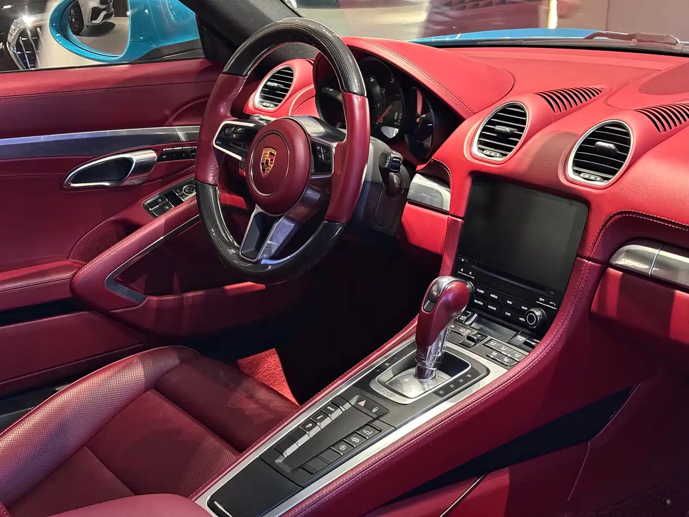 Porsche 718 2018 Cayman 2.0T фото 11