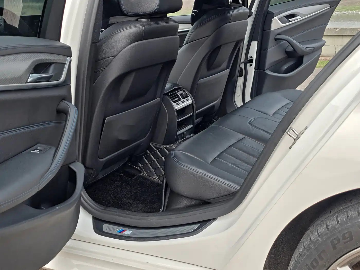 BMW 5 Series (Import) 2018 525i M Sport Package фото 7
