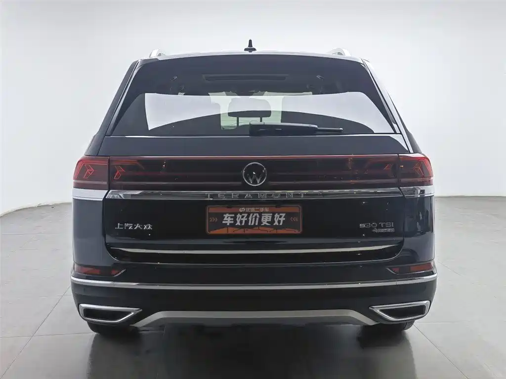 Volkswagen Teramont 2023 330TSI FWD Premium Luxury Edition фото 4