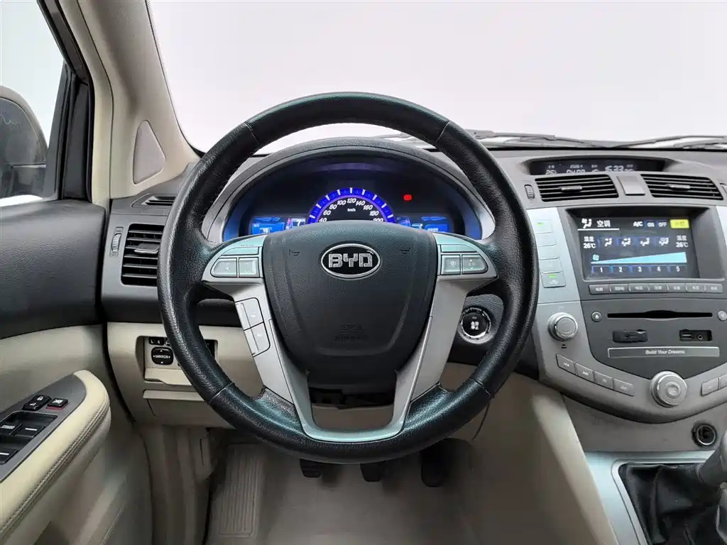 BYD S6 2013 Joy Edition 2.0L Manual Premium 5-seater фото 11