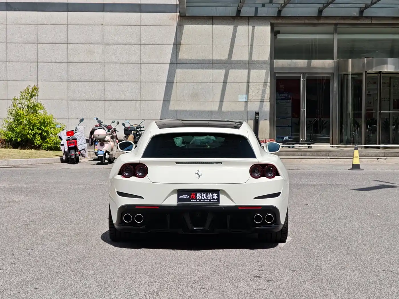 Ferrari GTC4Lusso 2019 2017 3.9T V8