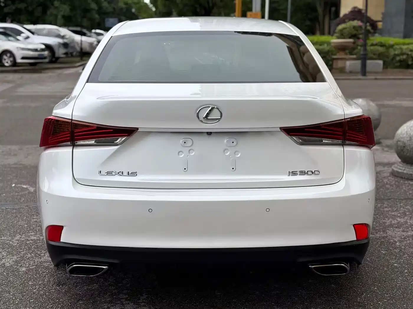 Lexus IS 2017 300 Leading Edition фото 5