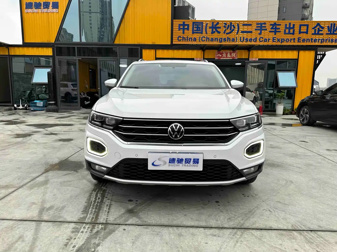 Volkswagen T-ROC 2022 280TSI DSG 2WD Comfort PLUS фото 2