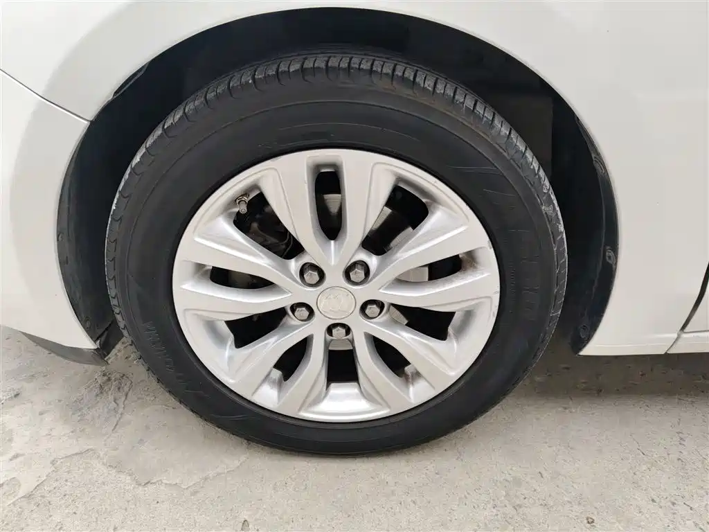 Buick Excelle 2021 Exemplar 1.5L Auto Elite фото 25