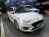 Фото 22 - Ford Focus