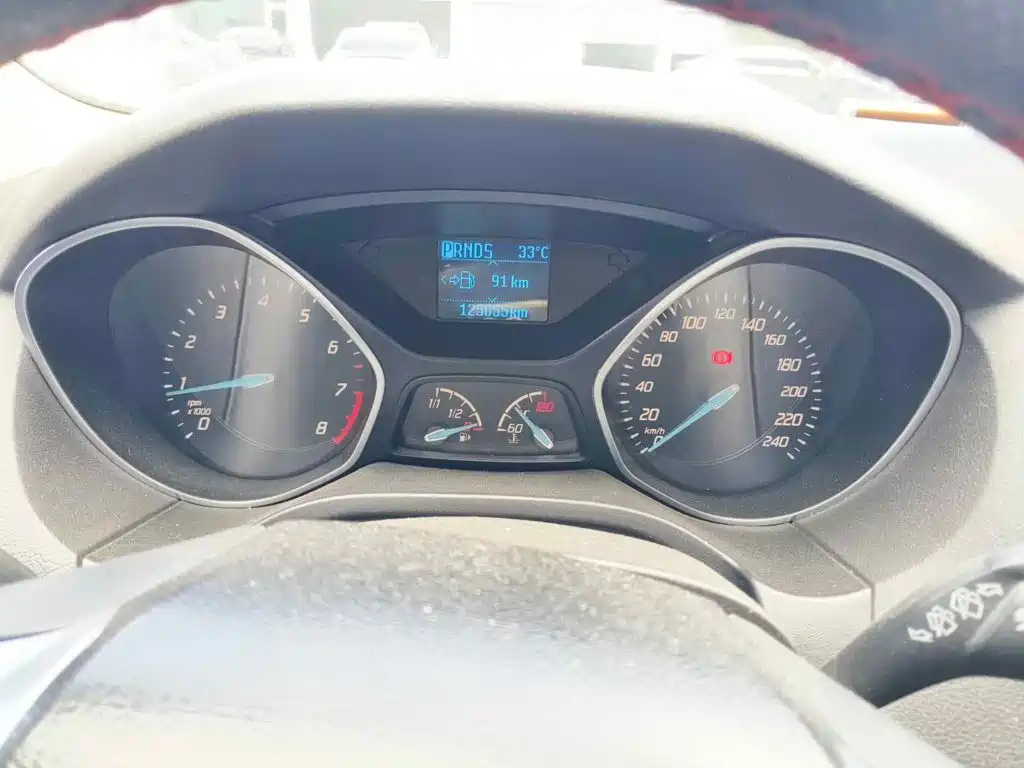 Фото 4 - Ford Focus