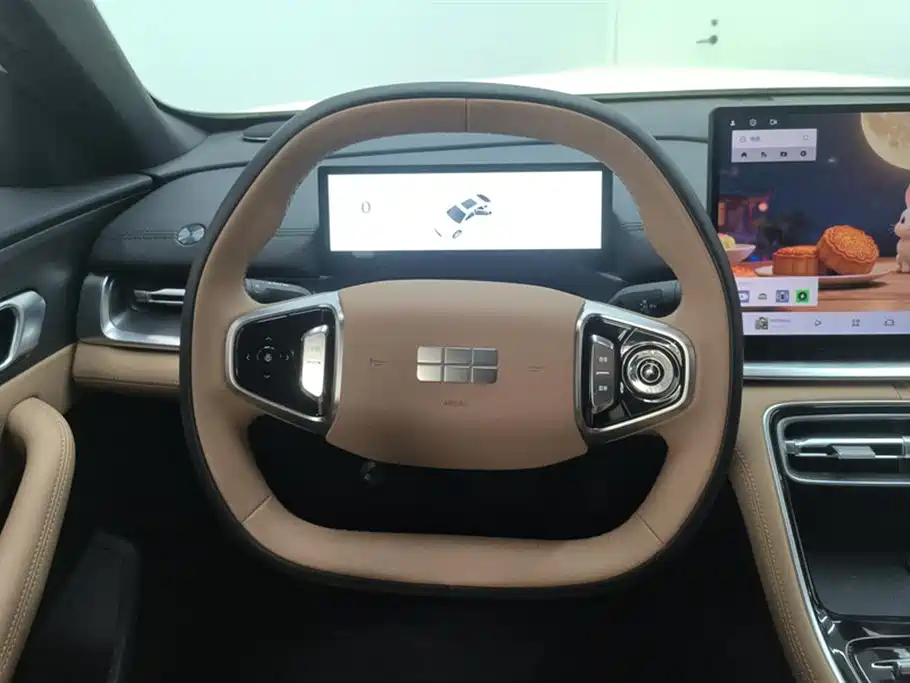 Geely Galaxy Galaxy A7 2025 EM-i 70km Luxury Edition фото 15
