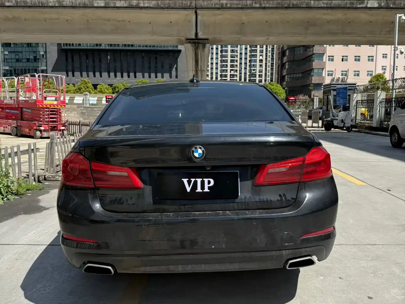 BMW 5 Series 2018 528Li Launch Special Edition фото 8