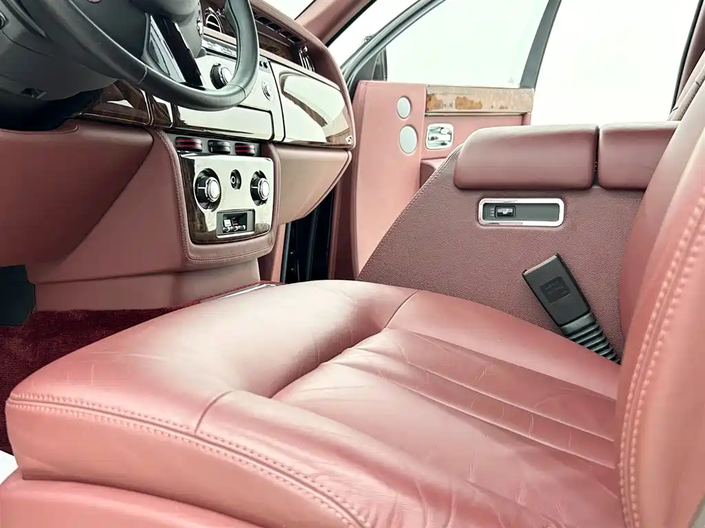 Rolls-Royce Phantom 2014 2013 6.7L Extended Wheelbase (EWB)