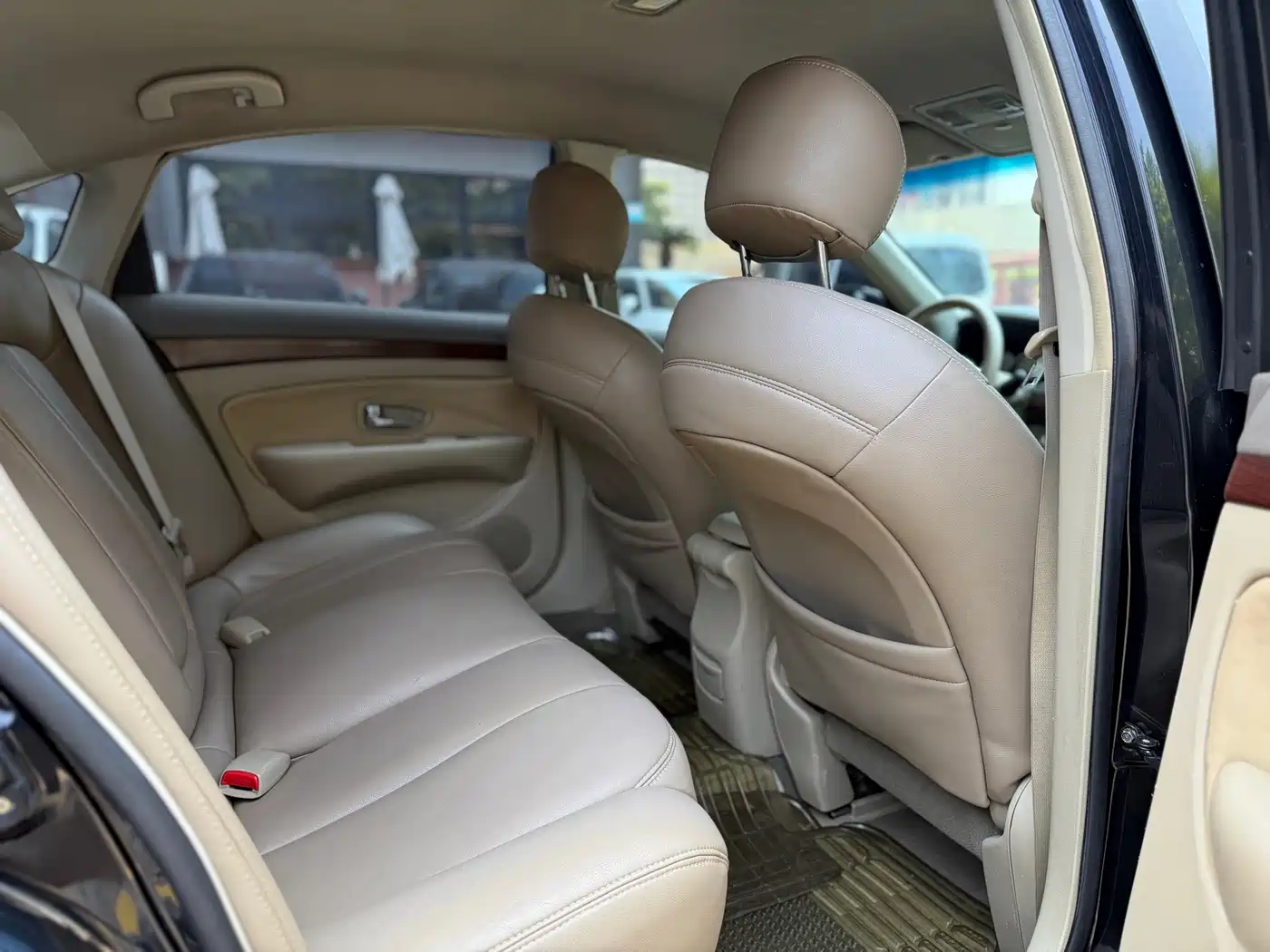 صورة 7 - Nissan Sylphy