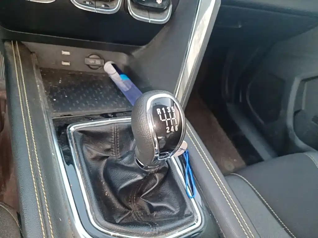 BAIC Beijing X3 2021 2019 1.5T Manual Glory Edition