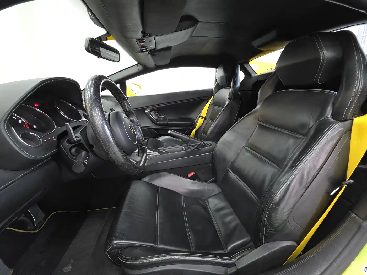 Lamborghini Gallardo 2010 LP 550-2 Standard Edition фото 15