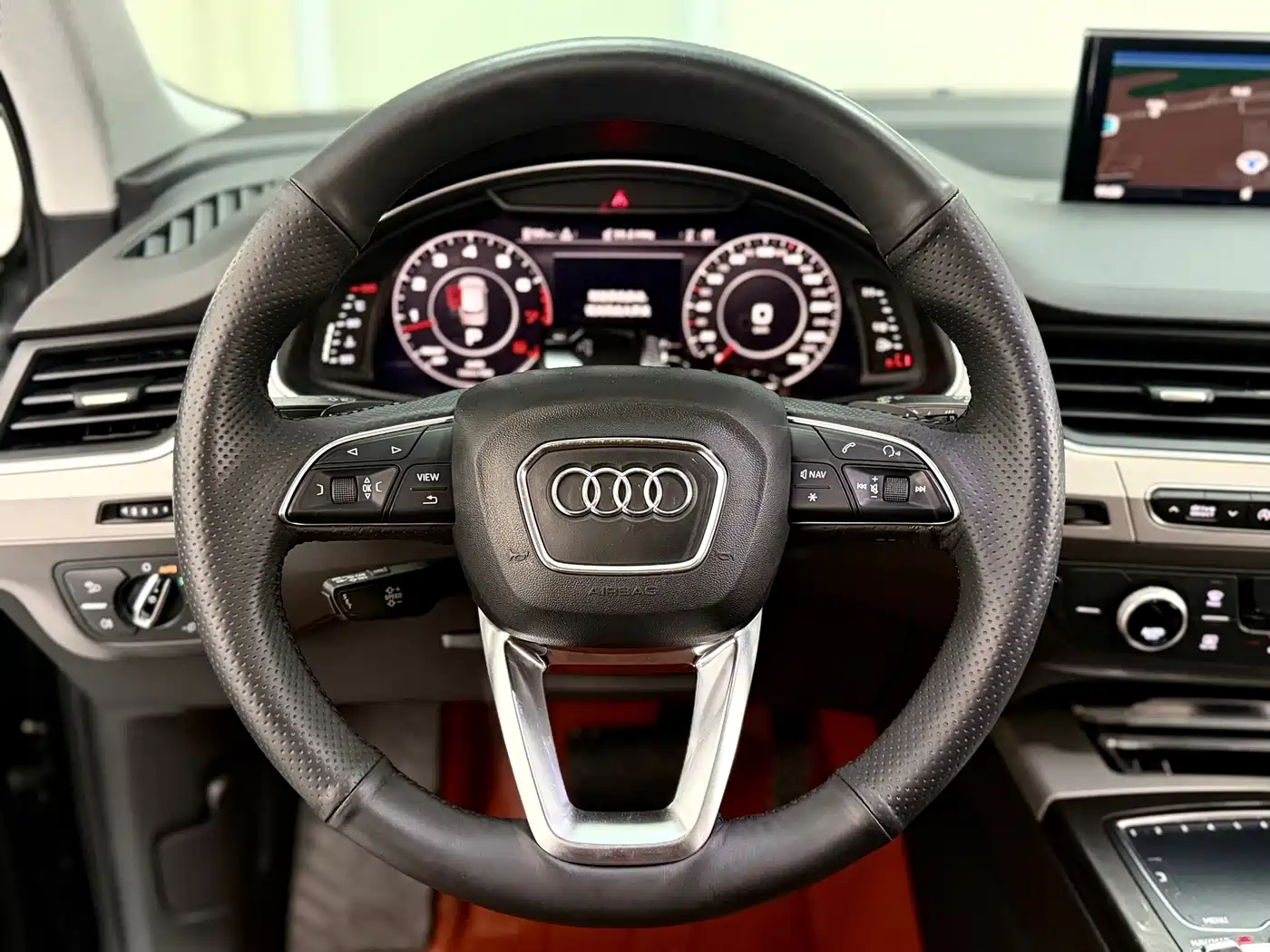 Audi Q7 2016 45 TFSI Technology фото 12