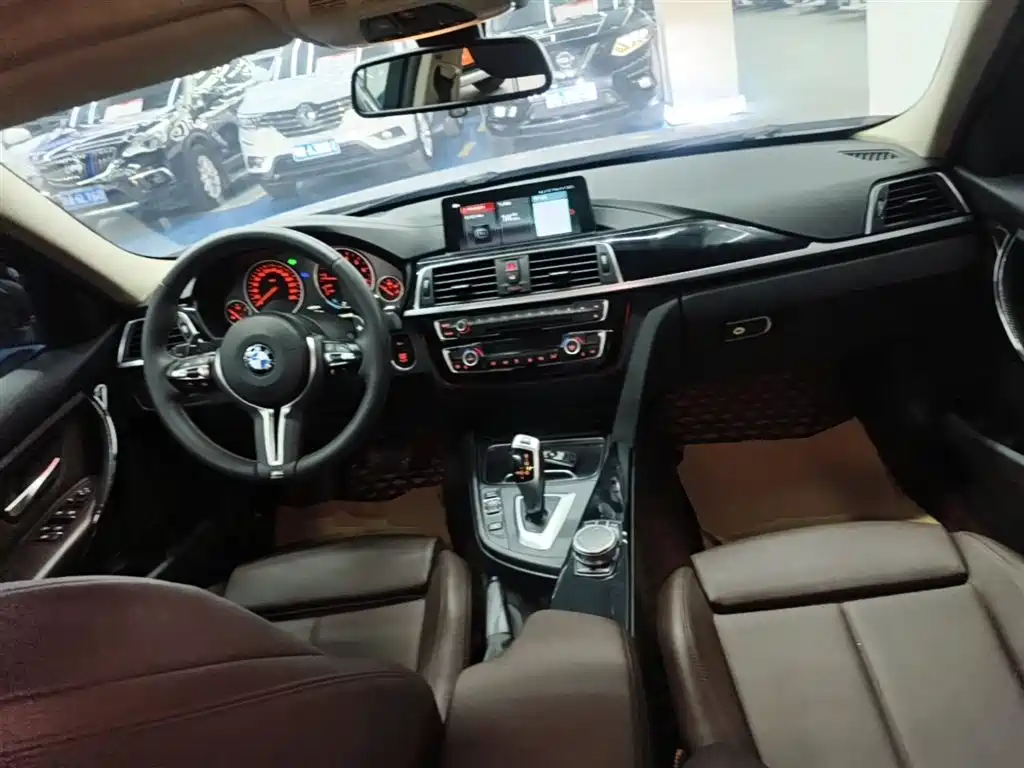 BMW 3 Series 2019 320Li Fashion Type фото 10