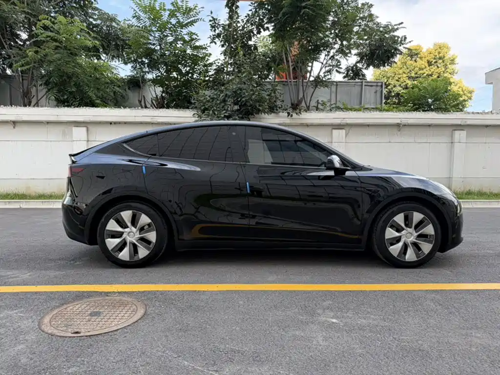 Фото 23 - Tesla Model Y