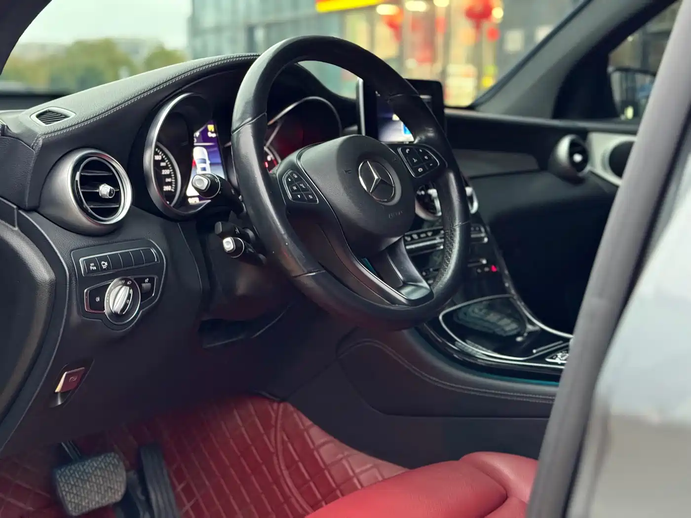 Mercedes-Benz GLC Coupe 2019 GLC 200 4MATIC Coupe SUV фото 8