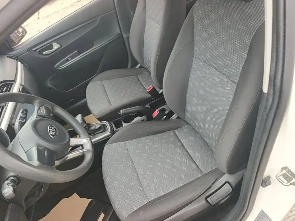 Kia K2 2018 2017 Sedan 1.4L AT GLS