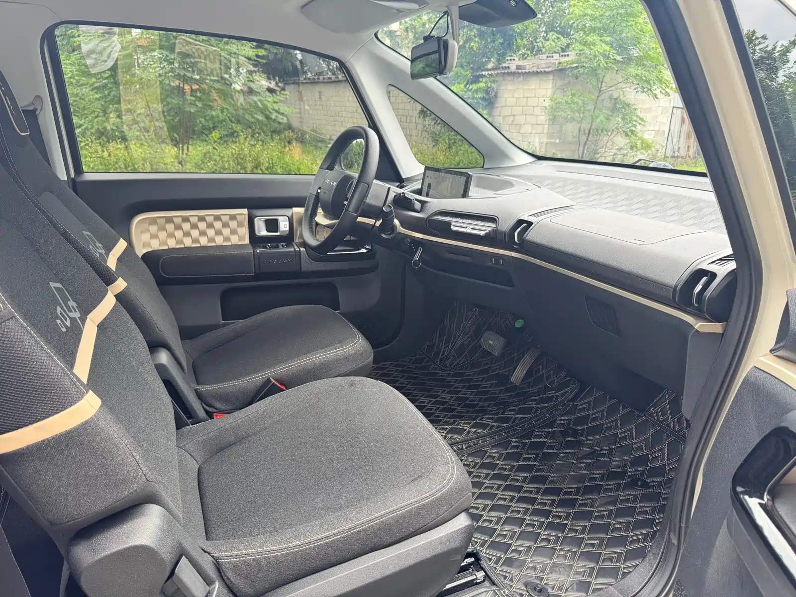 Фото 8 - Baojun KiWi EV