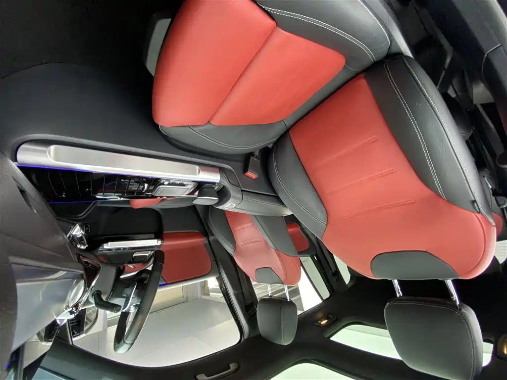 MERCEDES-BENZ GLB AMG