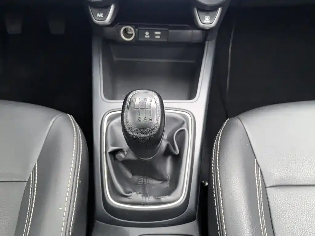 Kia K2 2017 2017 Sedan 1.4L MT GLS