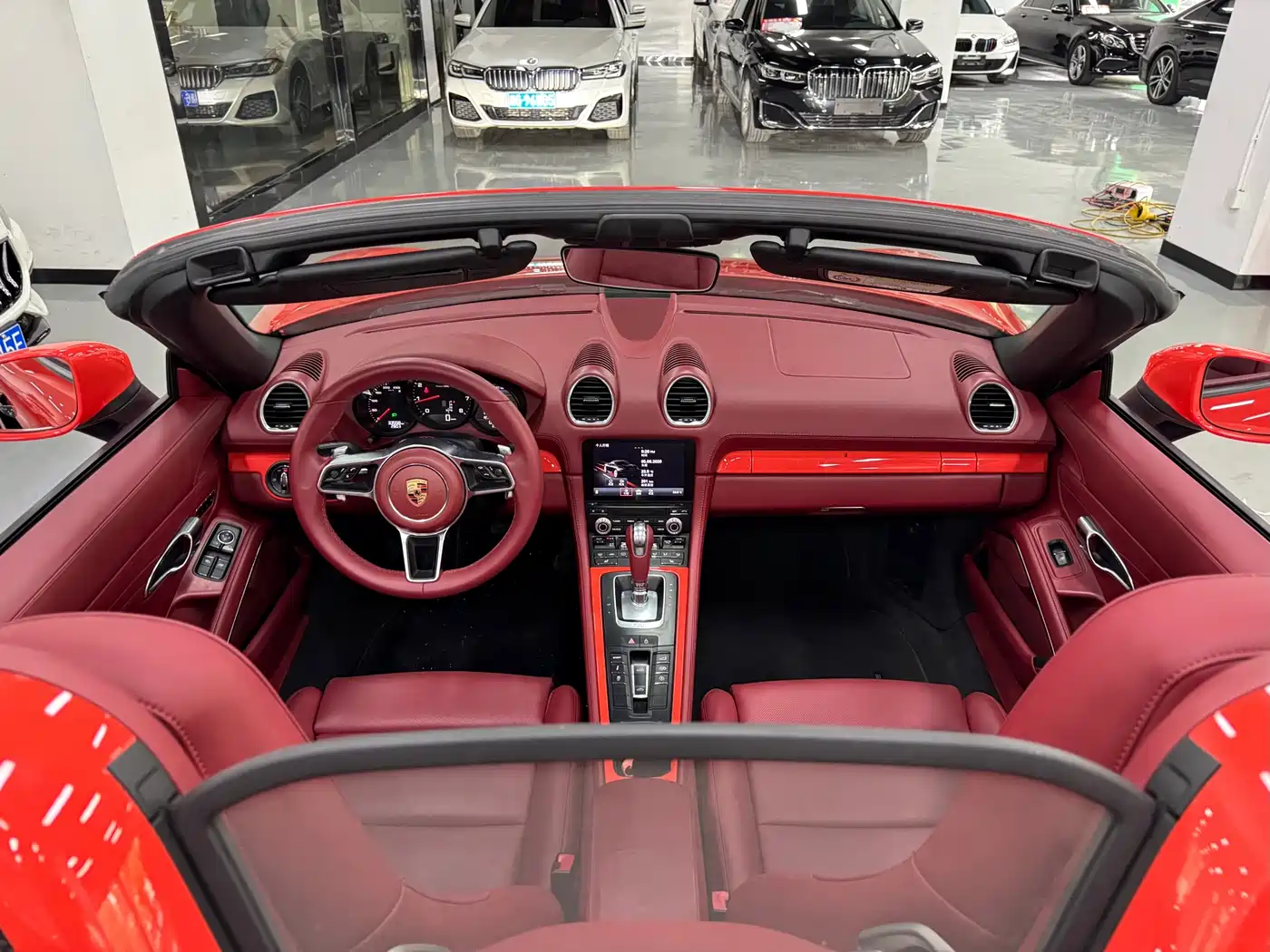 Porsche 718 2018 Boxster 2.0T фото 6
