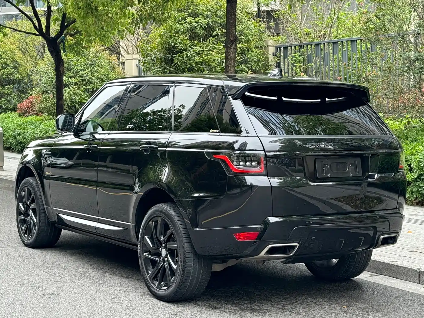 Land Rover Range Rover Sport 2018 3.0 SC V6 HSE DYNAMIC фото 4