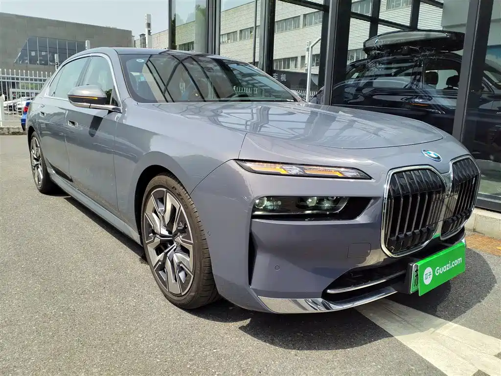 BMW i7 2023 eDrive50L Premium M Sport Package фото 22