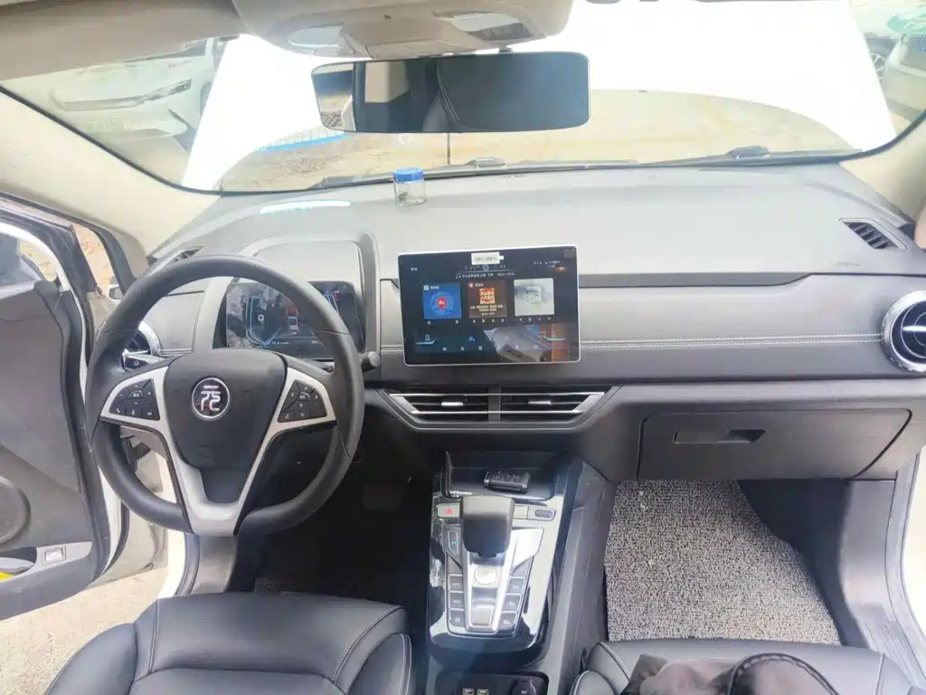 BYD Yuan New Energy 2020 2019 EV535 Smart Connected Trend Leader Type