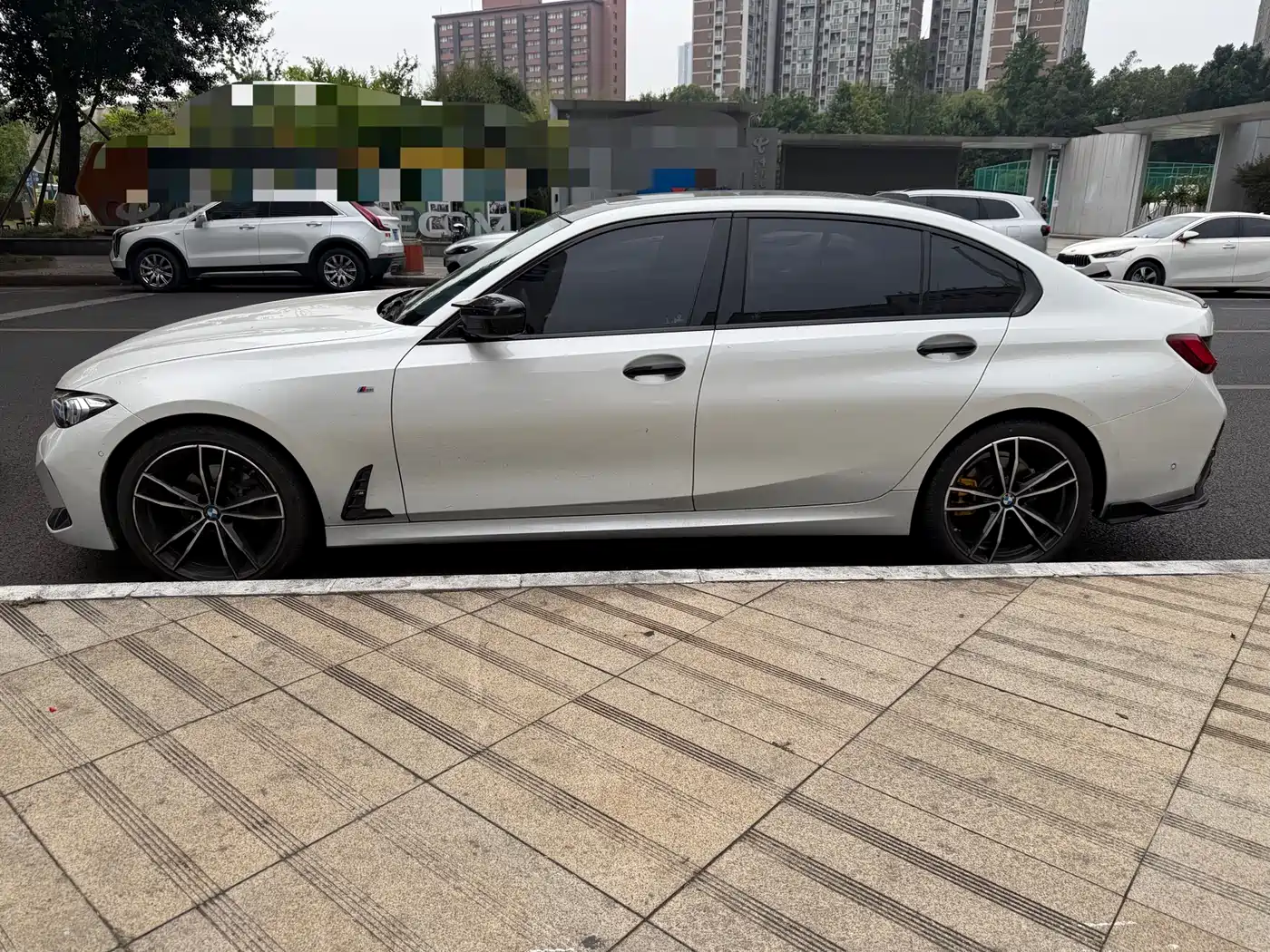 BMW 3-SERIES