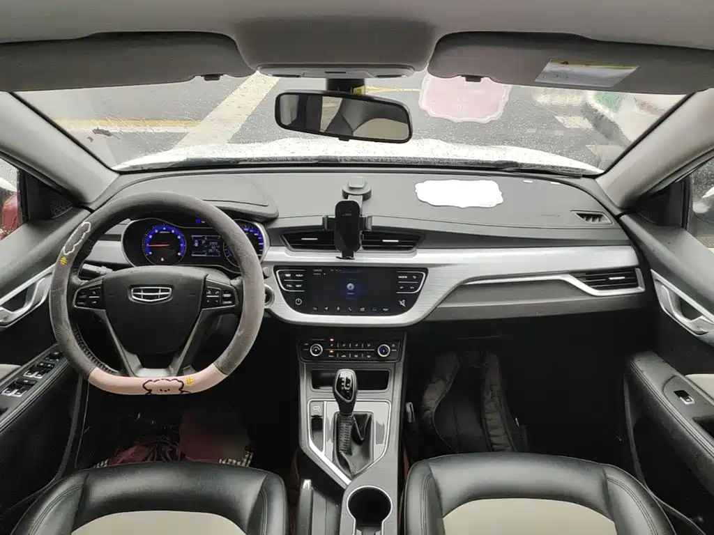Фото 10 - Geely Vision
