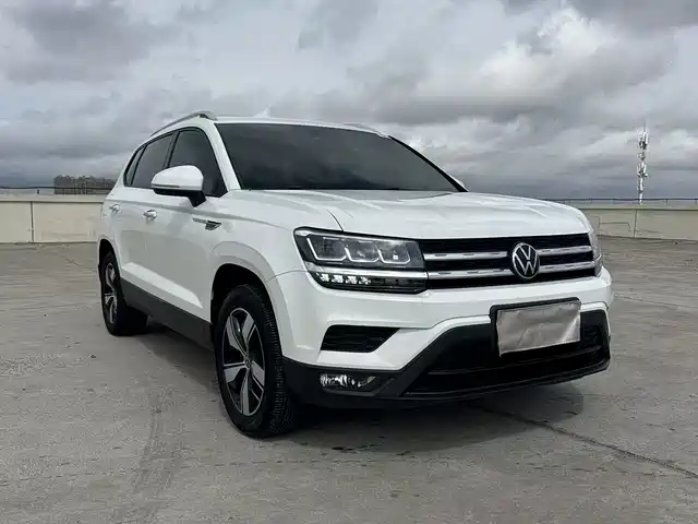 VOLKSWAGEN TUYUE