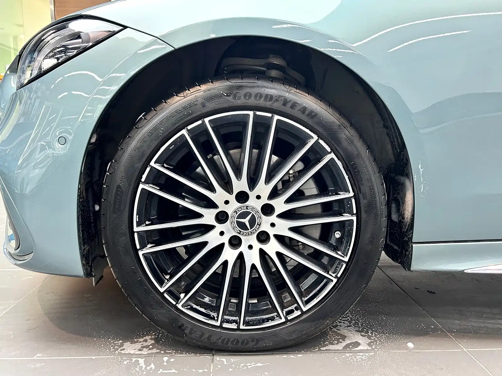 Фото 13 - Mercedes-Benz C-Class
