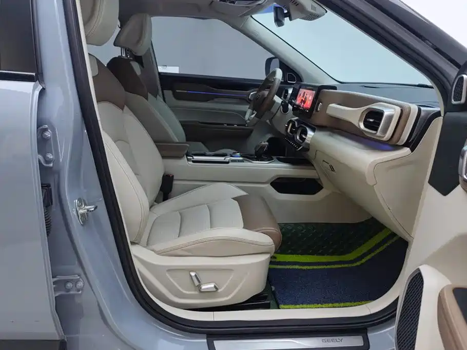Фото 8 - Geely ICON