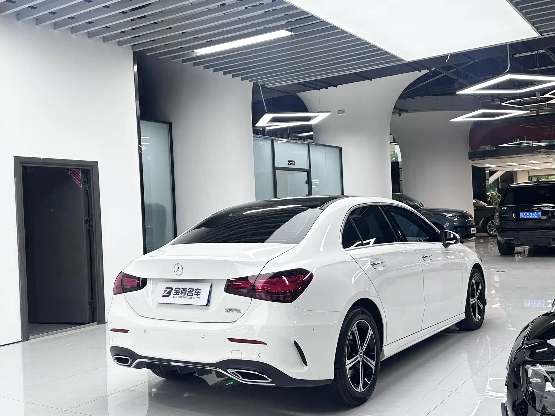 صورة 13 - Mercedes-Benz A-Class