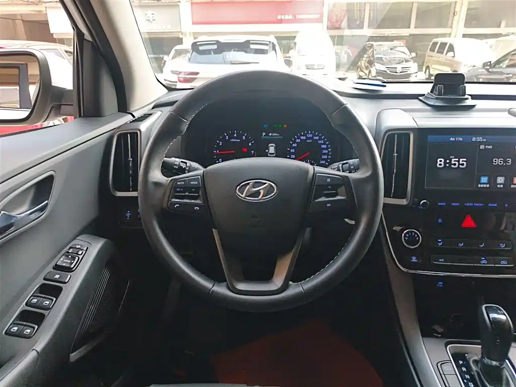 Hyundai Beijing Hyundai ix35 2018 2.0L Automatic 2WD Zhiyong·Enjoyment Edition фото 7